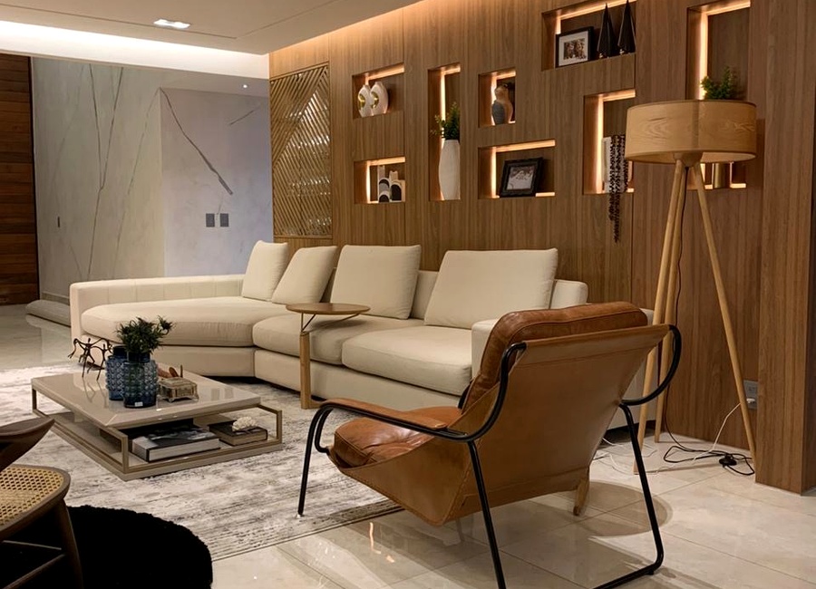Ambiente integrado com iluminação decorativa