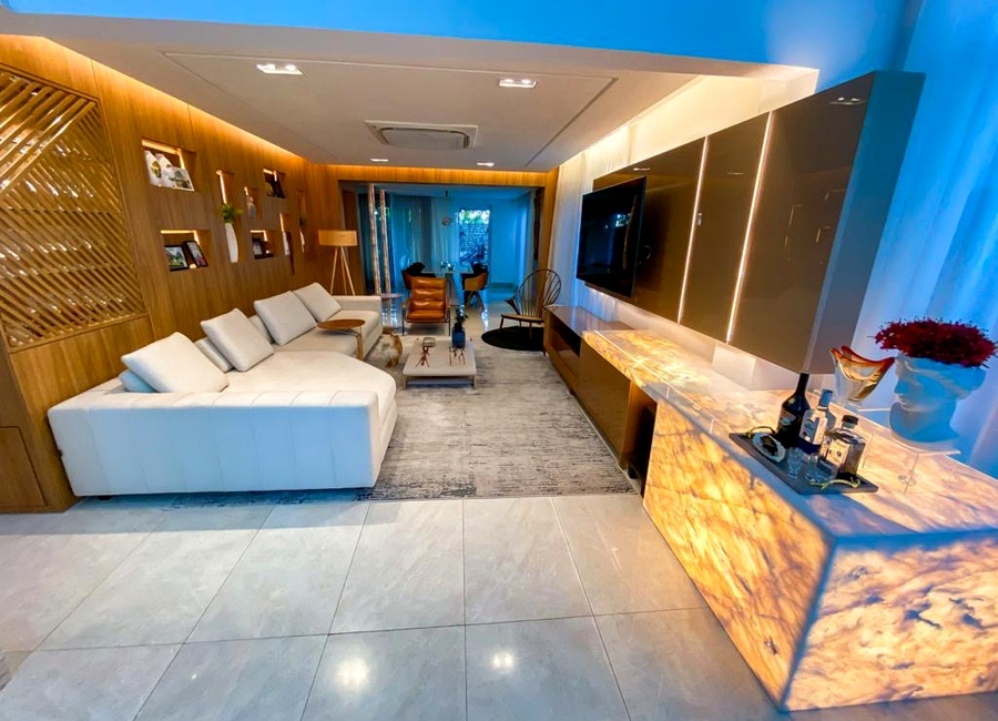 Sala de jantar com iluminação premium